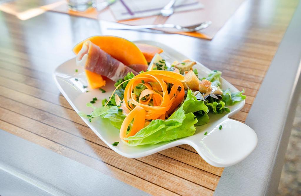 Logis Hotel- Hotel Restaurant Le Rialto Le Sequestre المظهر الخارجي الصورة