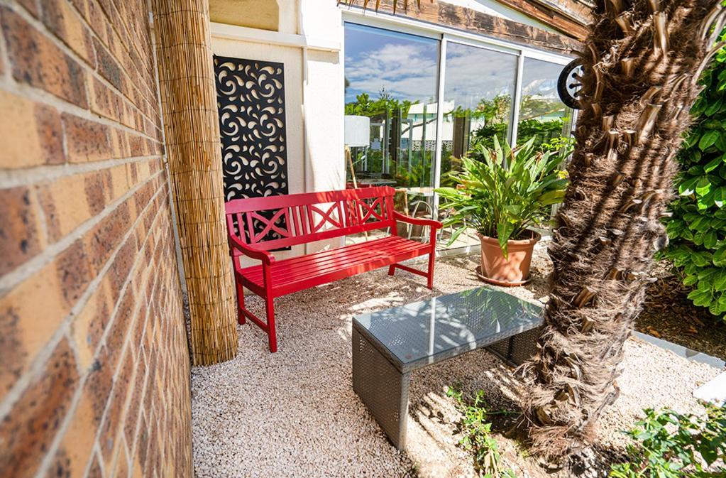 Logis Hotel- Hotel Restaurant Le Rialto Le Sequestre المظهر الخارجي الصورة