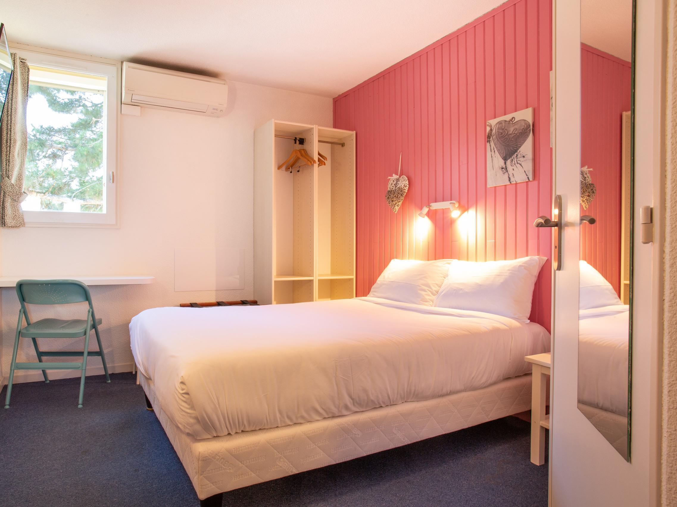 Logis Hotel- Hotel Restaurant Le Rialto Le Sequestre المظهر الخارجي الصورة