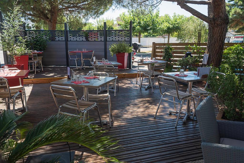 Logis Hotel- Hotel Restaurant Le Rialto Le Sequestre المظهر الخارجي الصورة